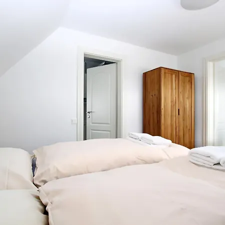 Senhüs, App 7 *