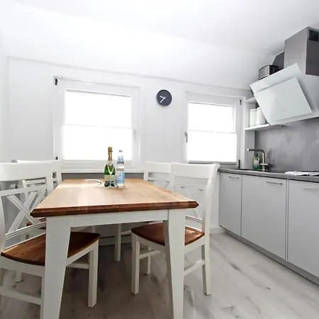 Apartamento Senhüs, App 7 *